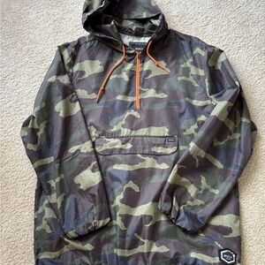 RVCA Men's Green Camouflage Windbreaker Size Large Excellent Condition